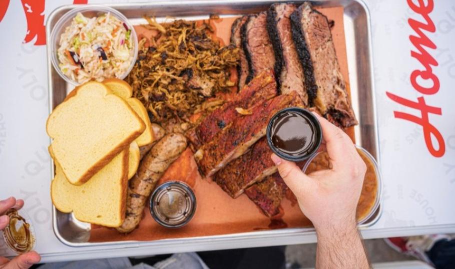 Holy ‘Que Smokehouse Expands to Doylestown Location