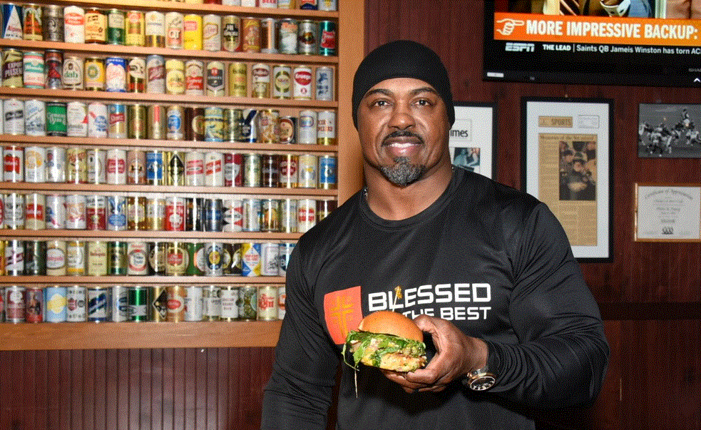 Brian Dawkins on New Burger at Chickie's and Pete's 